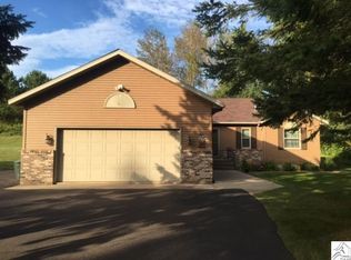 1353 Valley View Dr, Cloquet, MN 55720