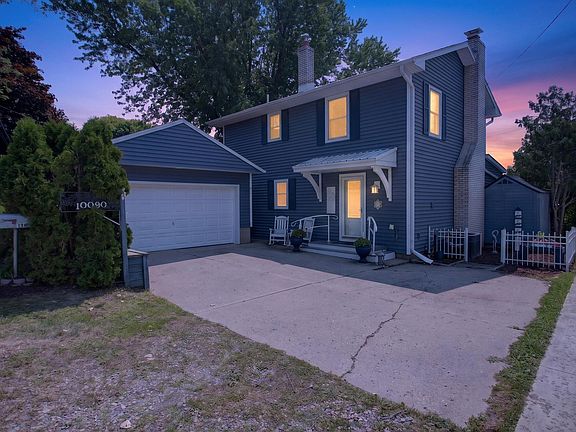 3rd image of 10090 W Ferndale Dr