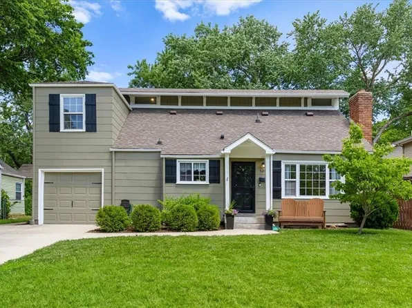 5204 W 50th Ter, Roeland Park, KS 66205