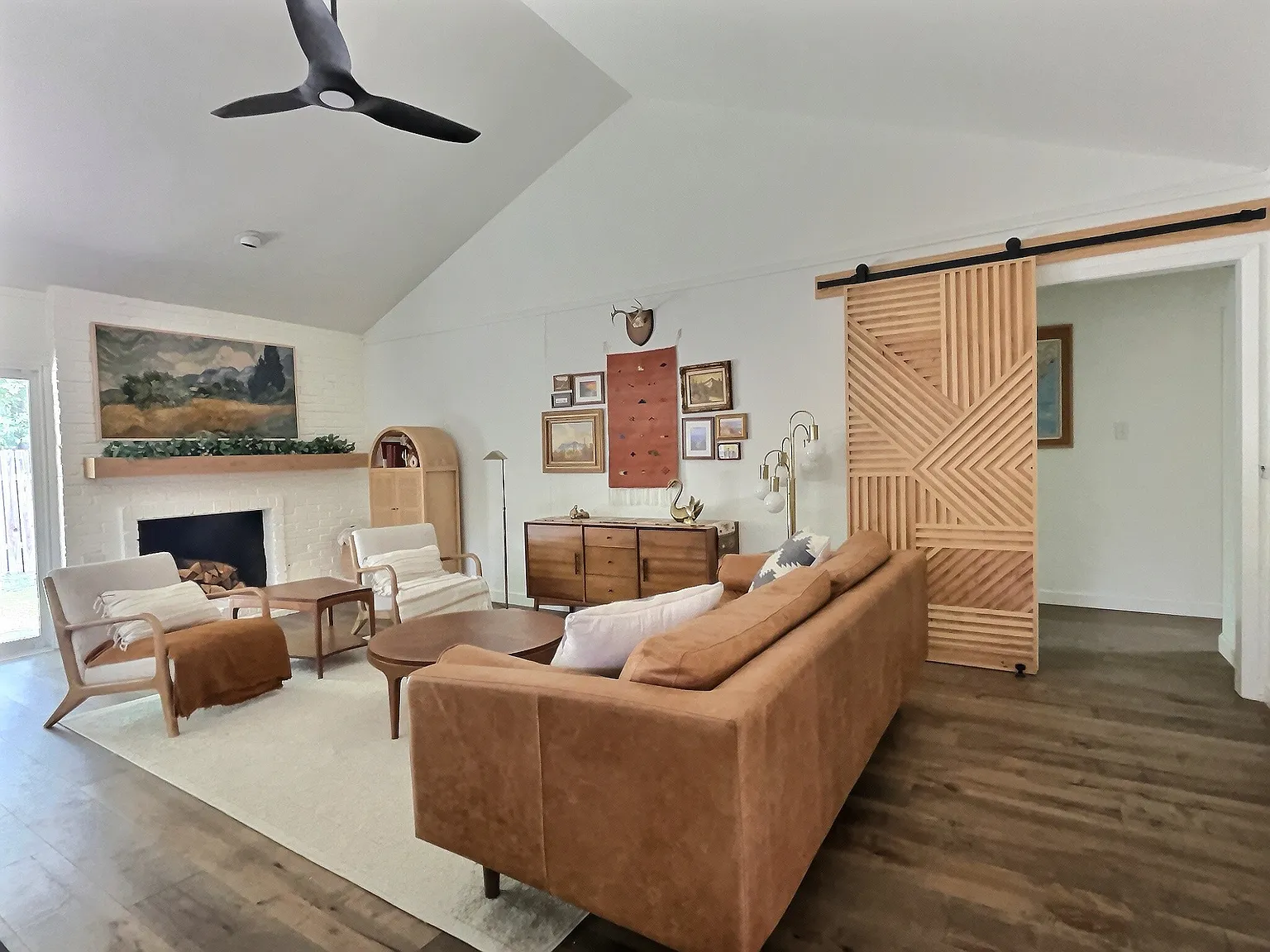 3 bed, 1617 sqft, $2,700 — Photo 3