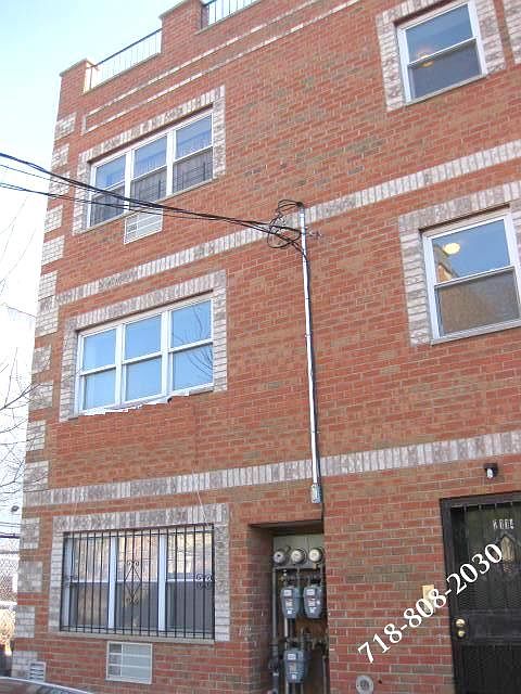 1st image of East Tremont