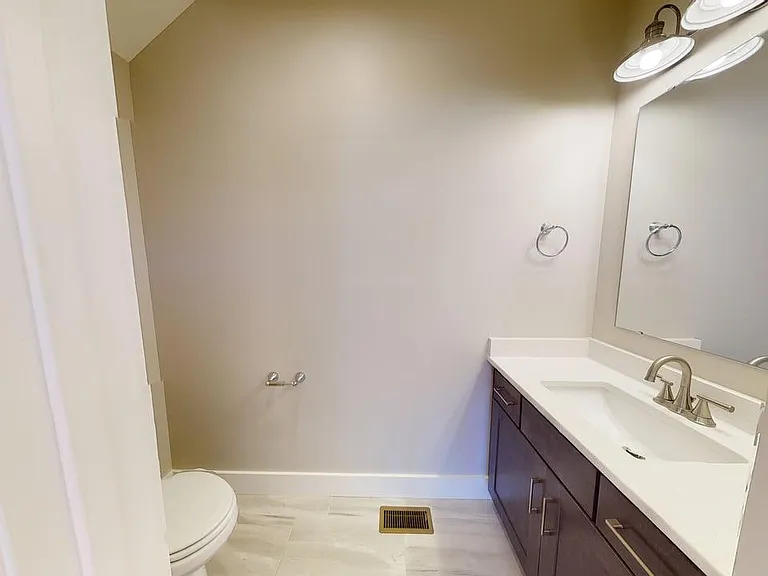 603 Marietta St — Photo 8
