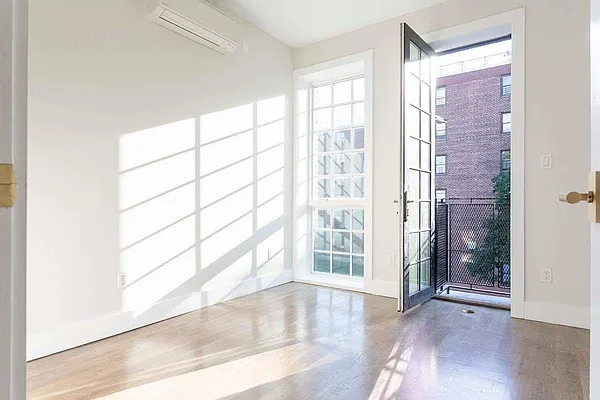 Rented by ERNY LLC | media 4