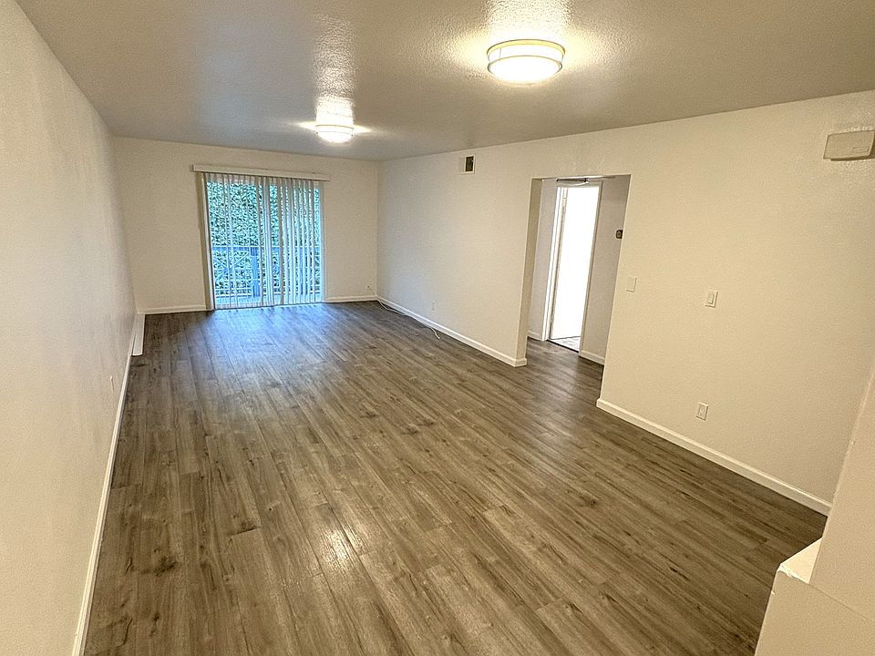 1st image of 73 Lausanne Ave APT 2