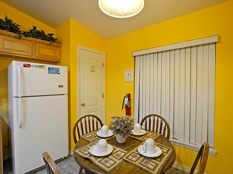 1328 Zureiq Ct — Photo 5