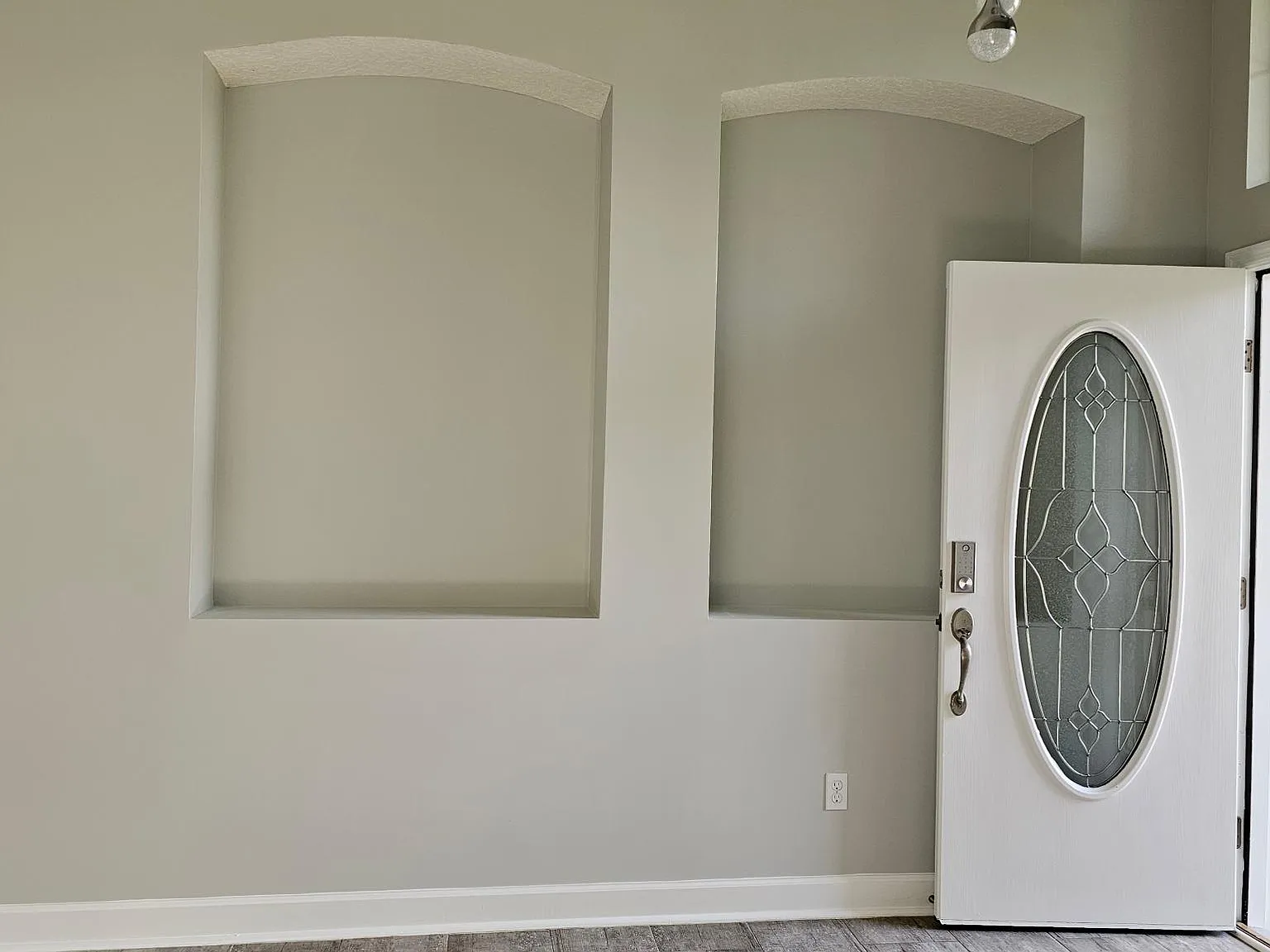 4 bed, 2344 sqft, $2,650 — Photo 4