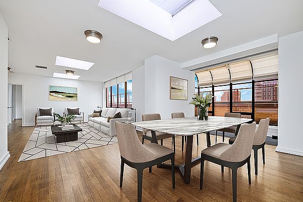 1st image of 245 E 44th St APT 32A