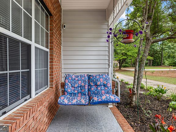 5th image of 901 Huntington Pl