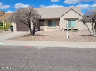 1220 E Kerry Ln, Phoenix, AZ 85024