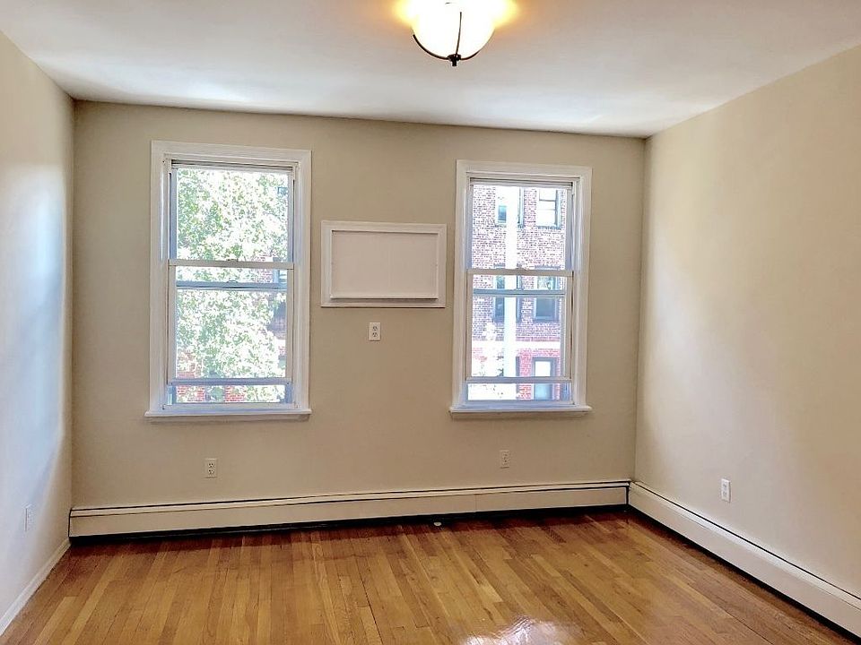 1st image of 3134 44th St APT 2F