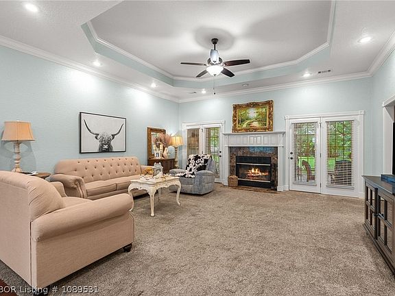 4th image of 3321 Green Way