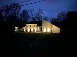 90 Brookside Dr, Longmeadow, MA 01106