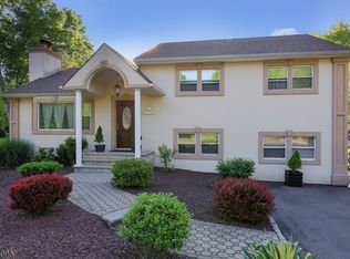 525 Meadow Rd, Bridgewater, NJ 08807