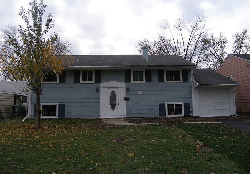 1st image of 51 Armitage Ave