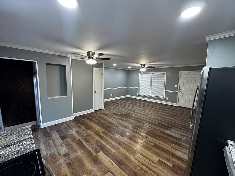5902 Pageant Way — Photo 3