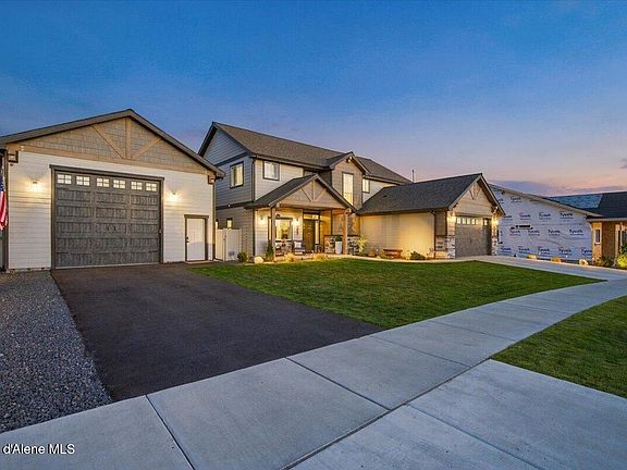 2nd image of 993 W Cordgrass Ave
