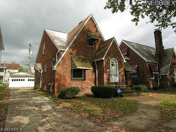 2nd image of 10323 Runnymede Ave