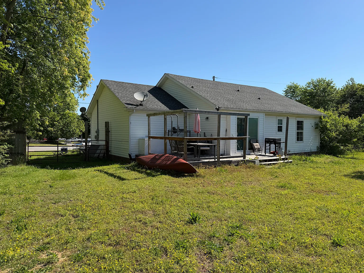 3 bed, 1103 sqft, $1,700 — Photo 3
