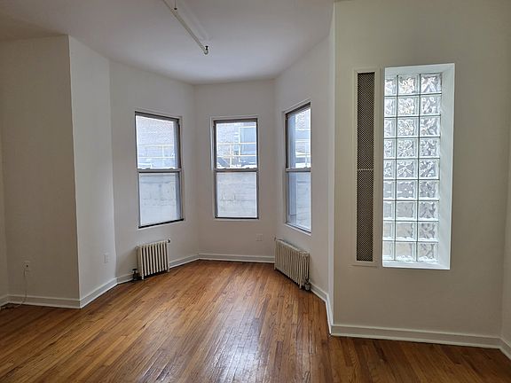 2nd image of 255 W 55th St APT 3C