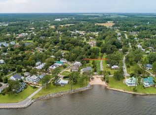 400 Vandemere St, Oriental, NC 28571