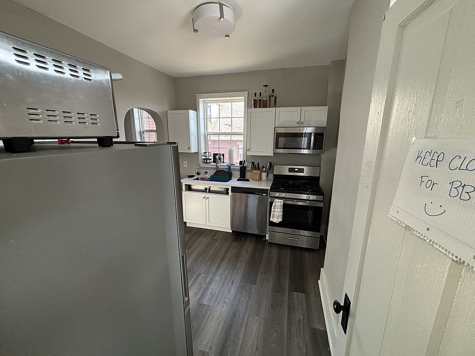 1st image of 281 McCormick Pl #2