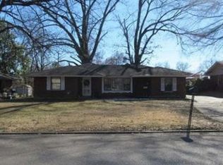 579 Byron Dr, Memphis, TN 38109