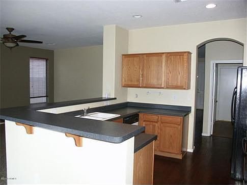 3rd image of 146 E Rock Wren Dr