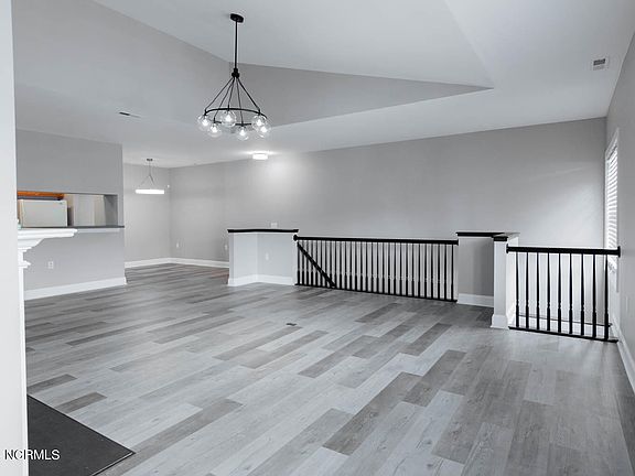 3rd image of 1905 Covengton Way #203