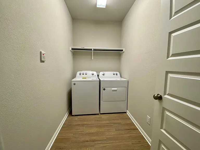 2517 Pecan Island Dr — Photo 9