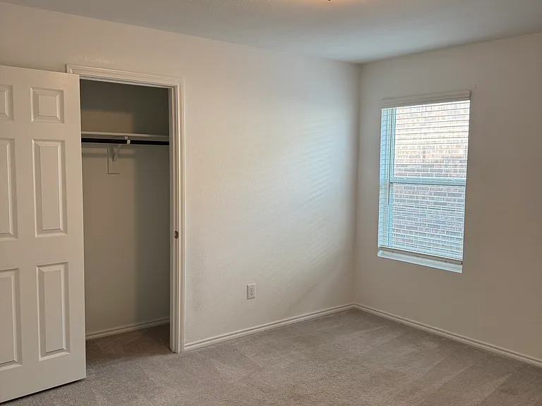 528 Lake Erie Dr — Photo 22