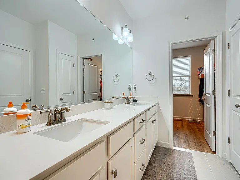 2596 Neabsco Common Pl — Photo 52