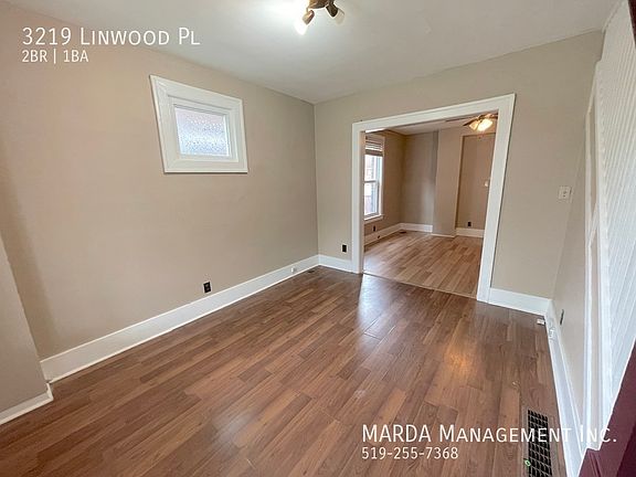 3rd image of 3219 Linwood Pl