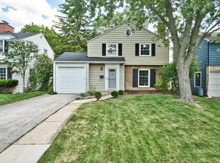 321 S George St, Mount Prospect, IL 60056