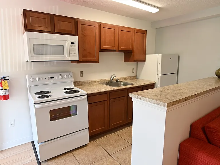 Woodworth Park Apartment — Photo 7