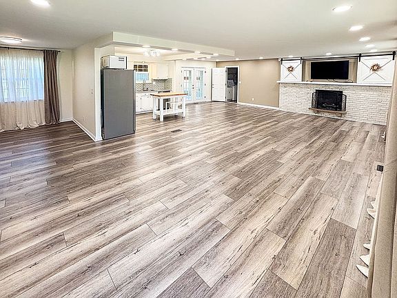 2nd image of 538 Carthage Dr