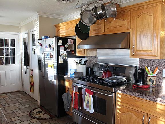 4th image of 3801 E Everglade Ave