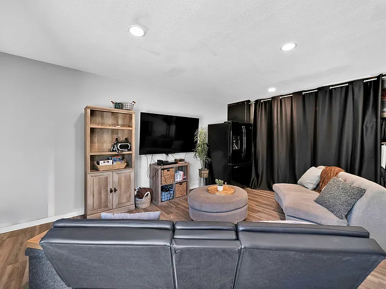 3075 Forest Hills Dr — Photo 16