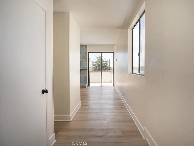 355 Pershing Dr #B — Photo 2