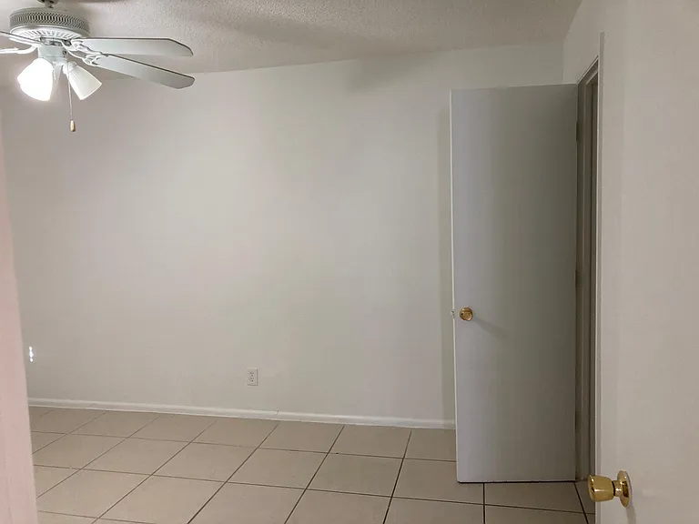 1724 Johnson St #6 — Photo 9