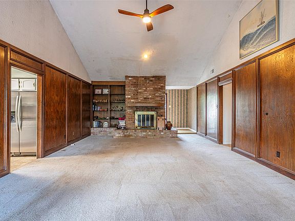 4th image of 43 Quintana Dr