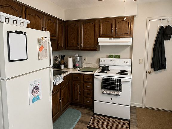 5th image of 1001 14th St