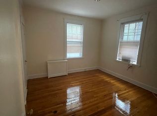 127 Freeman St APT 1A, Brookline, MA 02446