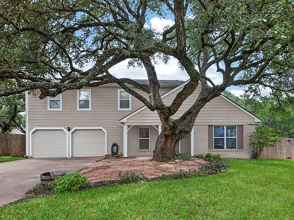2nd image of 1202 Knollpark Cir