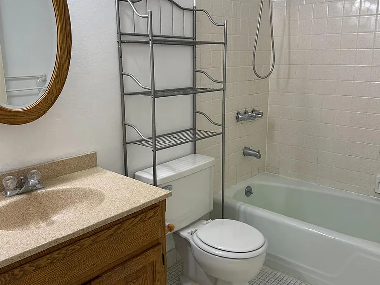 2311 Sayre Dr — Photo 9