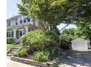 18 Borbeck St, Rockledge, PA 19046