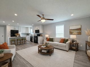 29649 Cambridge Ct, Chesterfield, MI