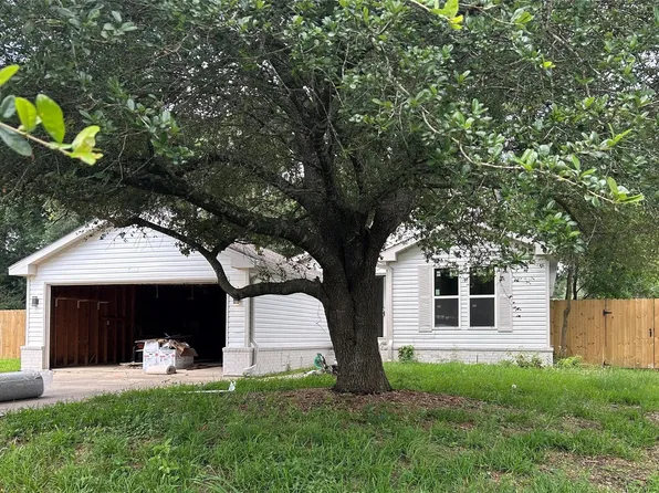16222 Wild Oak Ln, Conroe, TX 77302