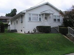 940 E Hamilton St, Allentown, PA 18109