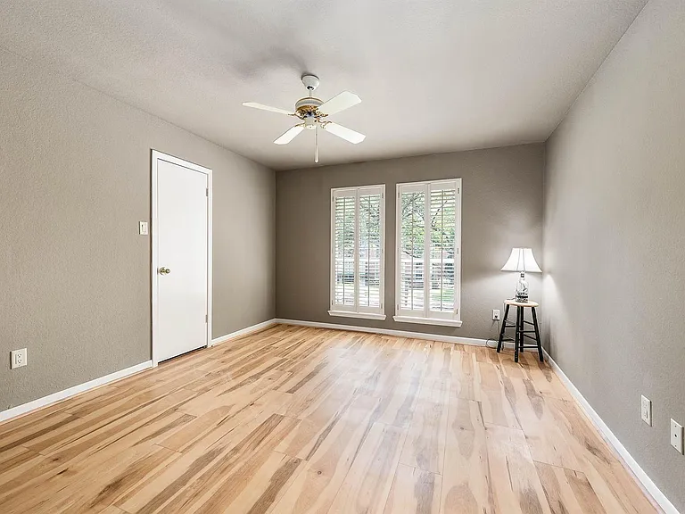 3702 Belle Grove Ln — Photo 41