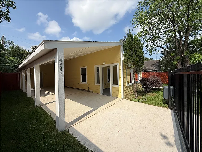 4843 Culmore Dr — Photo 4